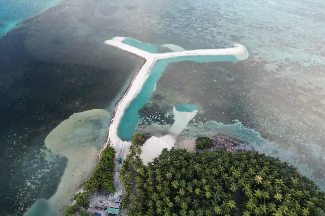 ކިނބިދޫގައި ތޫނު އެއްޗަކުން  މީހަކަށް ހަމަލާދީ ޒަޚަމްކޮށްލައިފި