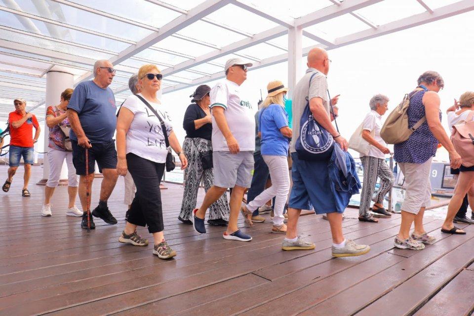 އަހަރުގެ މިހާތަނަށް ރާއްޖެއަށް 684،908 ފަތުރުވެރިން 