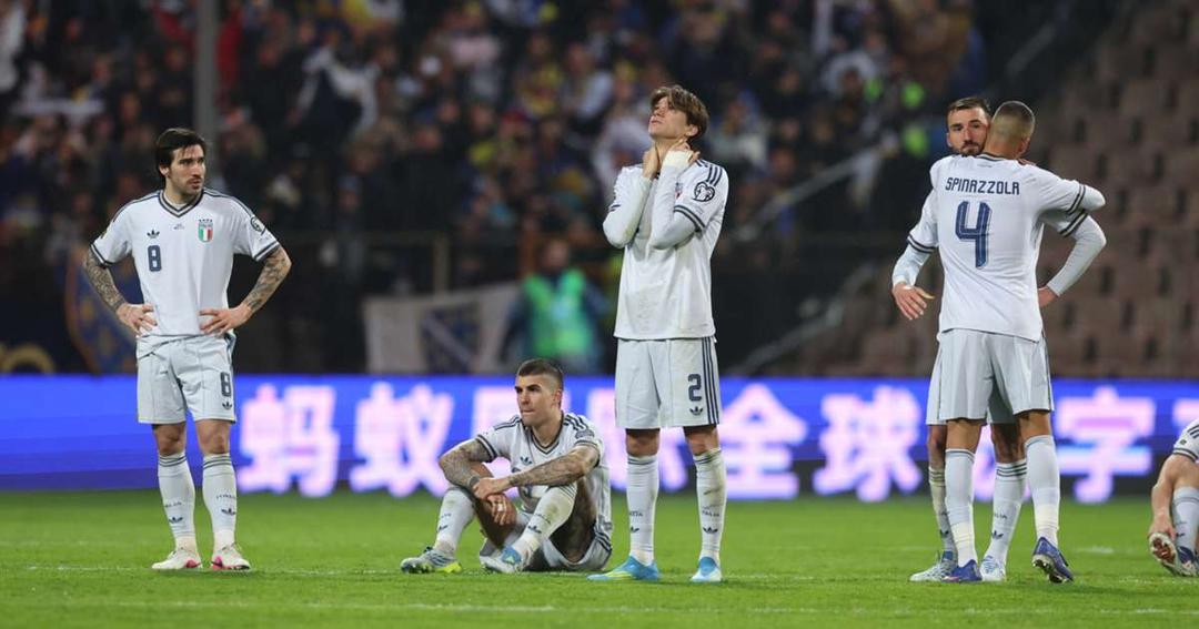 ވޯލްޑް ކަޕުން ޖެހިޖެހިގެން ތިންވަނަ ފަހަރަށް އިޓަލީ ކަޓައި، ތާރީޚީ ނާކާމިޔާބީއަކާ ކުރިމަތިލާންޖެހިއްޖެ