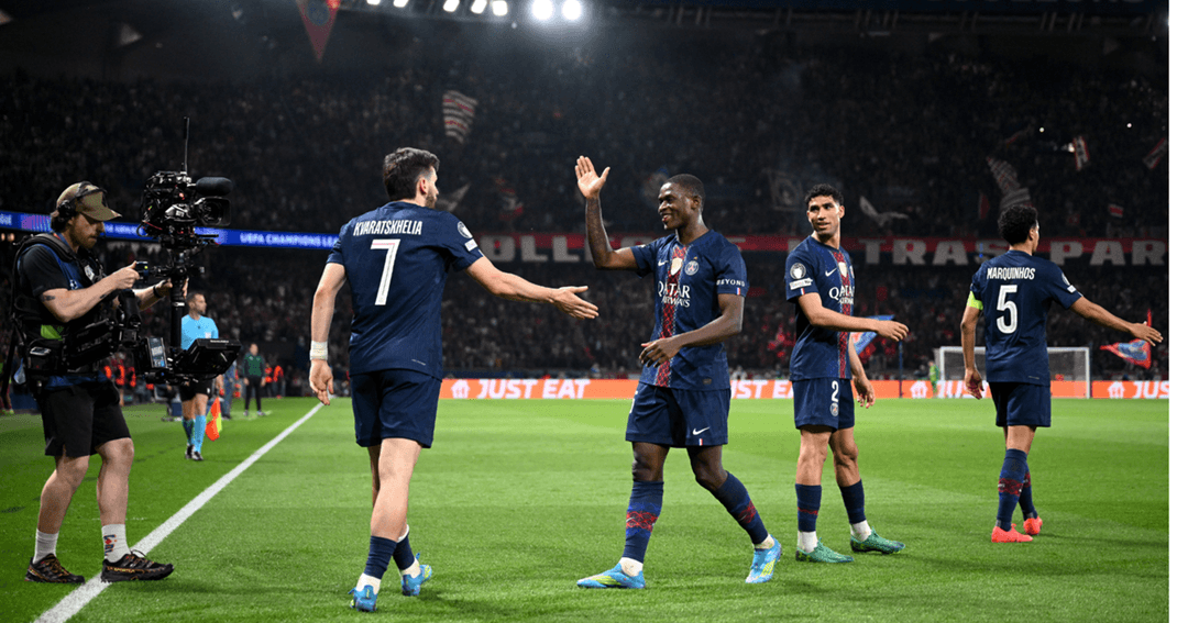 ޗެމްޕިއަންސް ލީގު ކުއާޓާ ފައިނަލްގައި ލިވަޕޫލް ބަލިކޮށް ޕީއެސްޖީން ސެމީ ފައިނަލާ ގާތަށް ޖެހިލައިފި