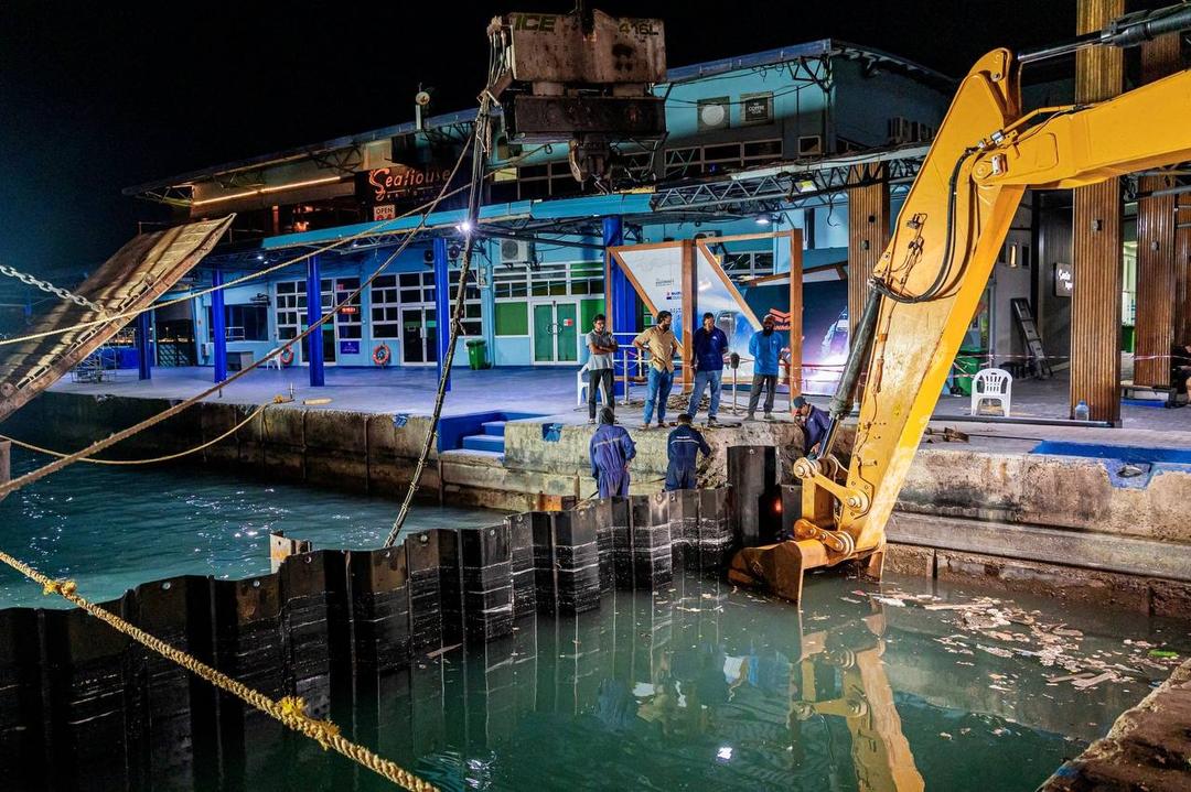 ބޮޑުތަކުރުފާނު މަގުގެ 143 މީޓަރުގެ ސަރަހައްދެއް ޝީޓުޕައިލްކޮށް ނިންމާލައިފި