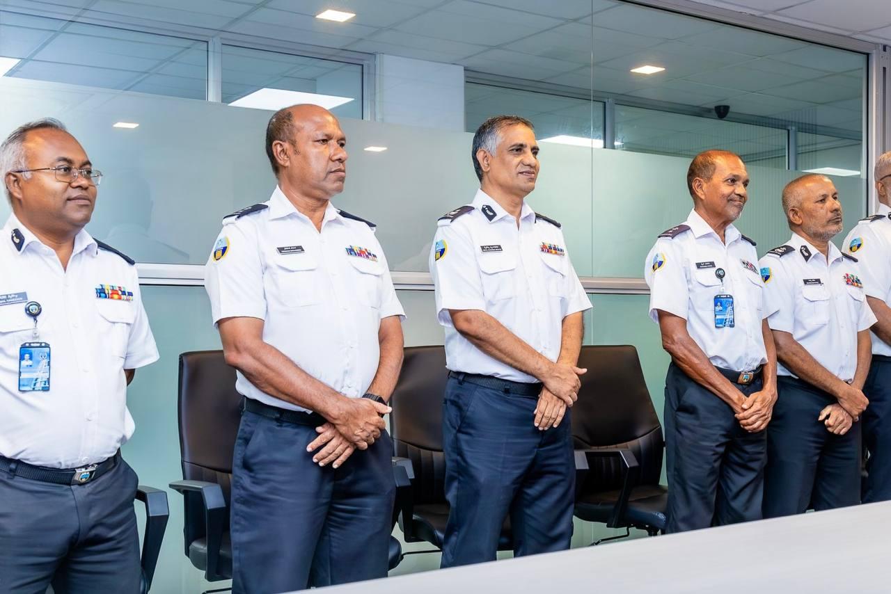 ފޮޓޯ: ކަސްޓަމްސް