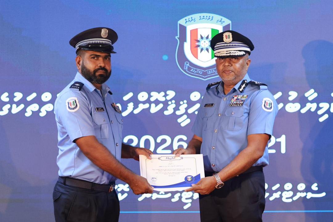 ތަހުގީގު ދާއިރާގައި ފާހަގަކޮށްލެވޭ މަސައްކަތްތަކެއް ކޮށްފައިވާ އޮފިސަރުންގެ އަގުވަޒަންކޮށްފި