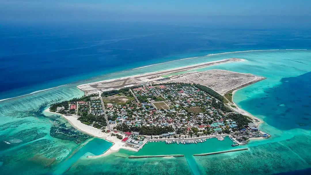 ކުޑަހުވަދޫގެ އަމިއްލަ ގޯތިތަކުގައި 50 ހައުސިން ޔުނިޓް އެޅުމުގެ އެއްބަސްވުމުގައި ސޮއިކޮށްފި