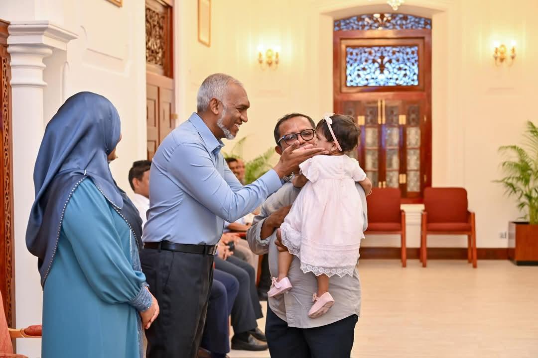 އިޖްތިމާޢީ ފޭރާން ރަނގަޅުކުރަން ޖެހެނީ ބަދަހި އާއިލާތަކަކުން: ރައީސް