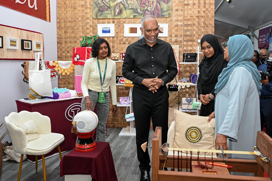 މާދަމާއަށް ދިވެހީންކުރާ އުންމީދުތައް ހަގީގަތަކަށް ހަދައިދެވޭނީވެސް ހީވާގި މަސައްކަތްތެރީންނަށް: ރައީސް