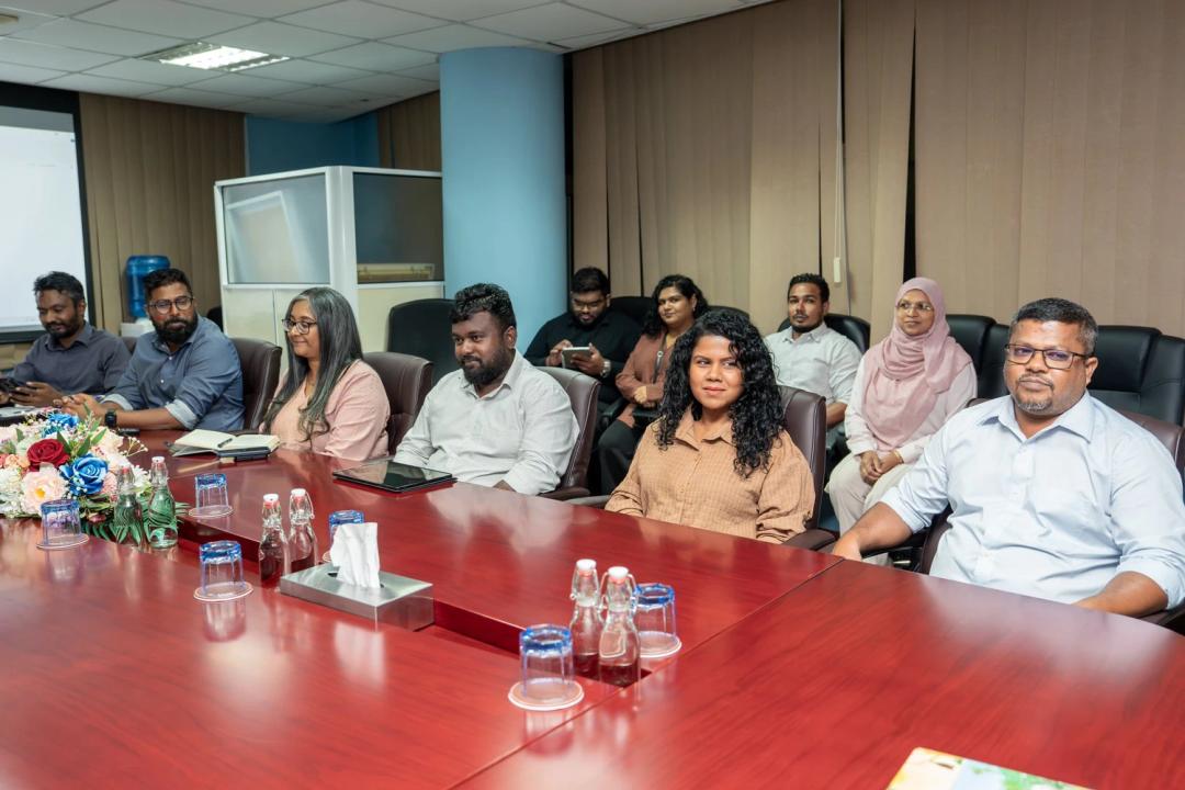 ހުއިފިލަނޑާ އެކްސްޕޯޓް ކުރާ ފަރާތްތަކަށް ހުރި ދަތިތައް ހައްލުކުރުމަށް މަޝްވަރާކުރައްވައިފި