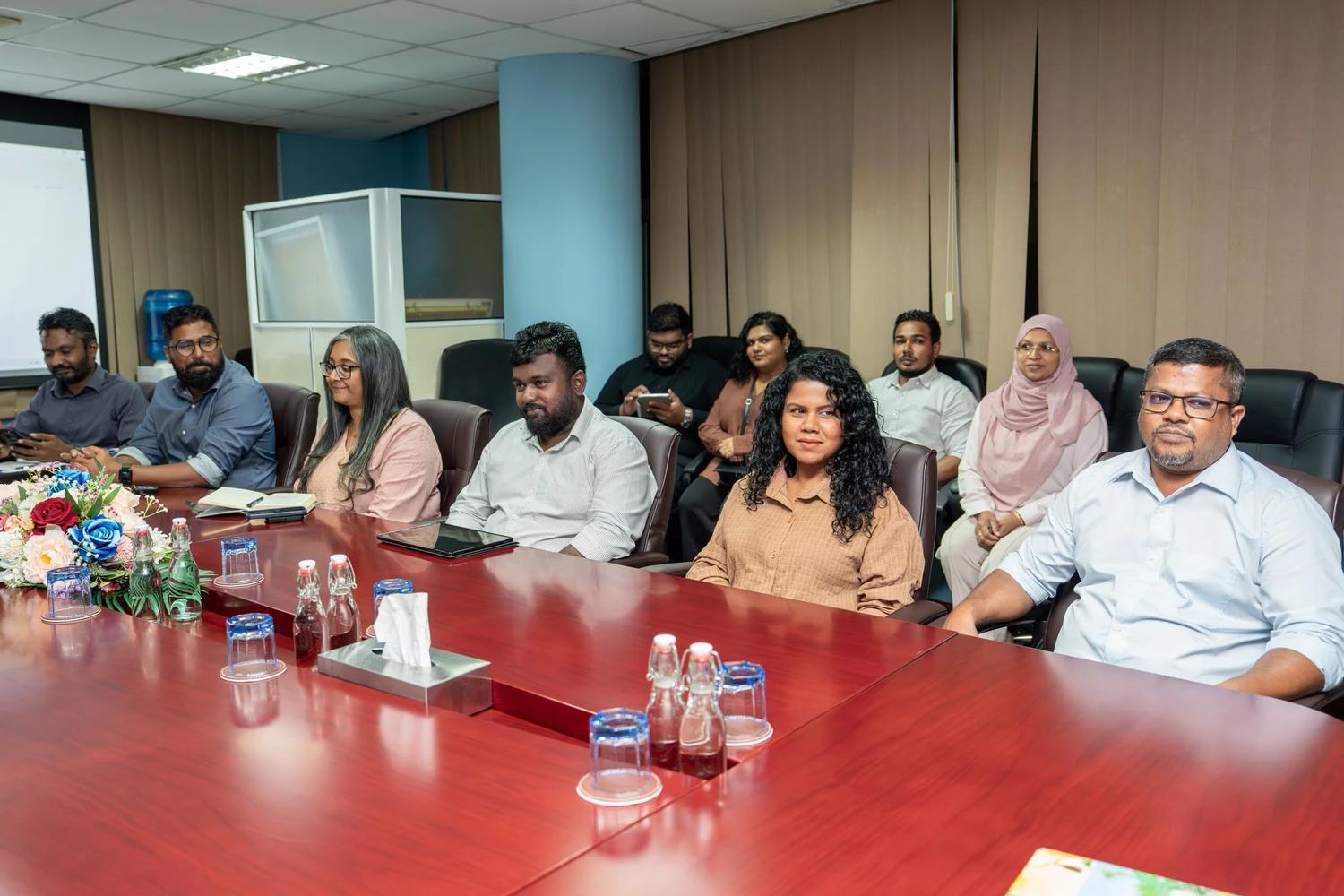 ހުއިފިލަނޑާ އެކްސްޕޯޓް ކުރާ ފަރާތްތަކަށް ހުރި ދަތިތައް ހައްލުކުރުމަށް މަޝްވަރާކުރައްވައިފި