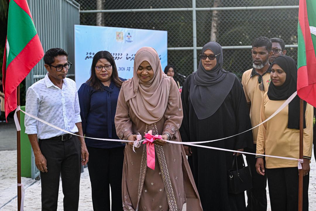 ދަރަނބޫދޫ ފުޓްސަލް ދަނޑު މެޑަމް ސާޖިދާ ހުޅުއްވައިދެއްވައިފި