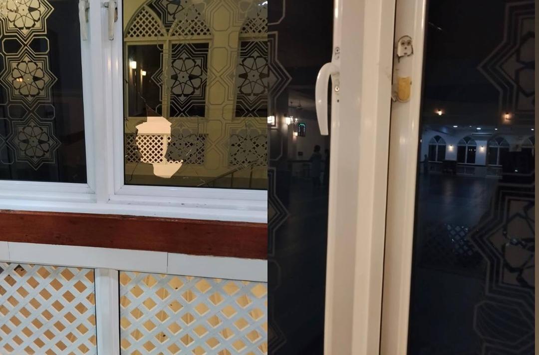 ފުރުޤާން މިސްކިތުގެ ކުޑަދޮރަކަށް ގެއްލުންދީ ބިއްލޫރިގަނޑު ތަޅައިލައިފި