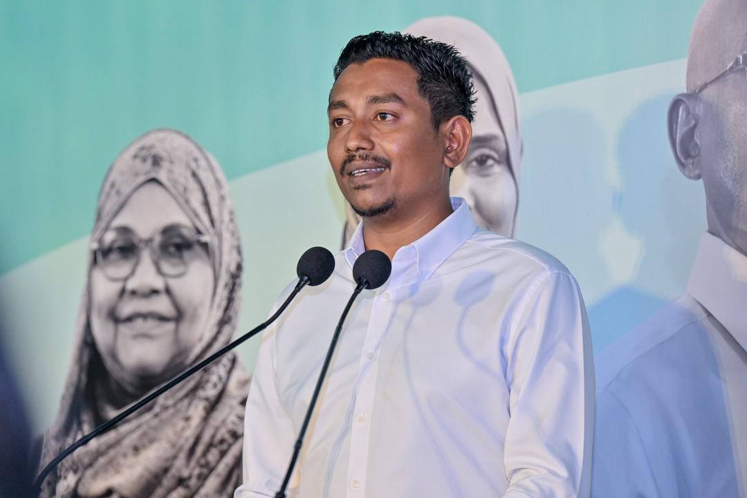 ސިޔާސީ ފިކުރާ ގުޅުވައި ވަޒީފާއިން މީހުން ކަނޑާ މަގު މަތިކުރުމަކީ ނަޝީދު ތައާރަފްކުރި އެމްޑީޕީގެ ހުތުރުސިޔާސަތެއް: މަމްދޫހް