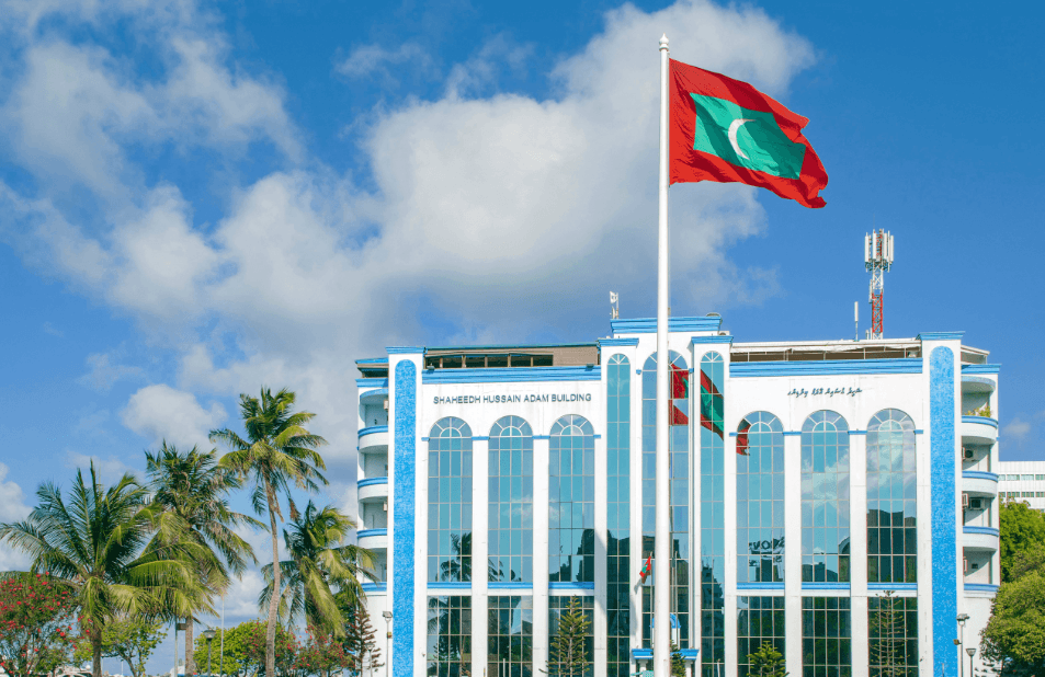 ކުރީގެ އަނބިމީހާ ވިއްކާލާނެކަމަށް ބުނެ ބިރު ދެއްކި މައްސަލައެއް