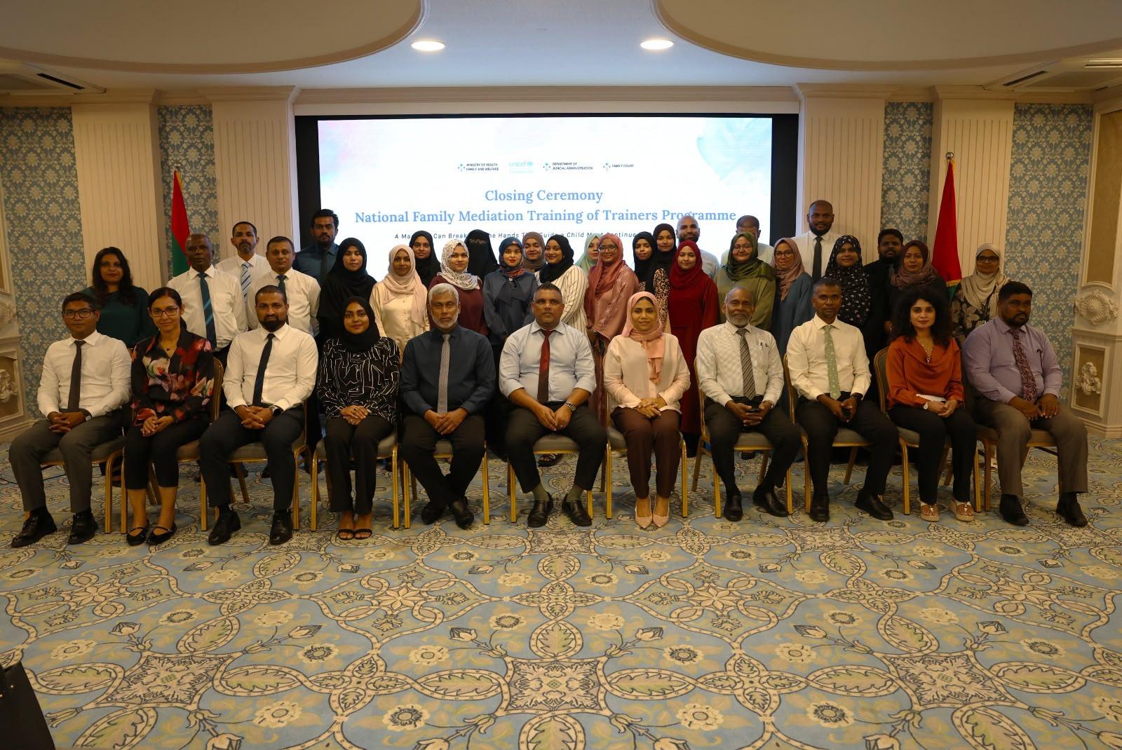 "ނޭޝަނަލް ފެމިލީ މީޑިއޭޝަން ޓްރެއިނިންގ އޮފް ޓްރެއިނާސް" ޕްރޮގްރާމް ކާމިޔާބުކަމާއެކު ނިންމާލައިފި