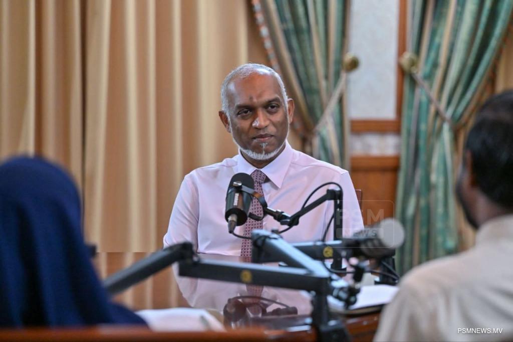 ނިޒާމު ބަދަލުކުރުން: ރައީސް ވިދާޅުވަނީ ރައްޔިތުންގެ ނިންމުމަށް އިޙްތިރާމް ކުރަންޖެހޭ ކަމަށް