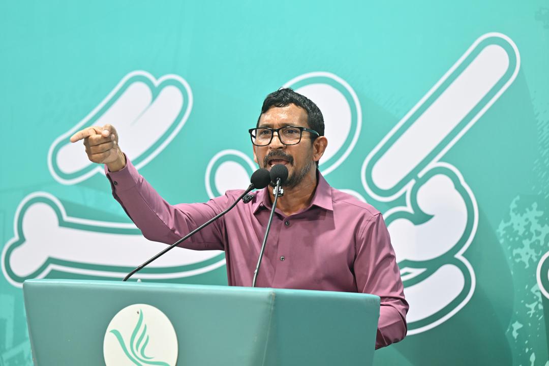 އެމްޑީޕީއާއިއެކު މަސައްކަތް ނުކުރައްވާނެކަމަށް ވިދާޅުވި ޔާމީންގެ ތާއީދާއެކު ވެސް ހިތަދޫން ވަނީ ސޯބެ ބަލިކޮށްލާފައި: ފަލާހް