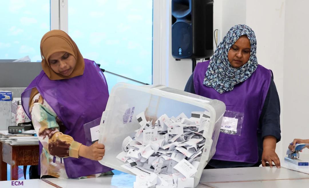 ހިތަދޫ އުތުރު ދާއިރާގެ ބައި-އިލެކްޝަންގެ ވޯޓު ގުނަން ފަށައިފި