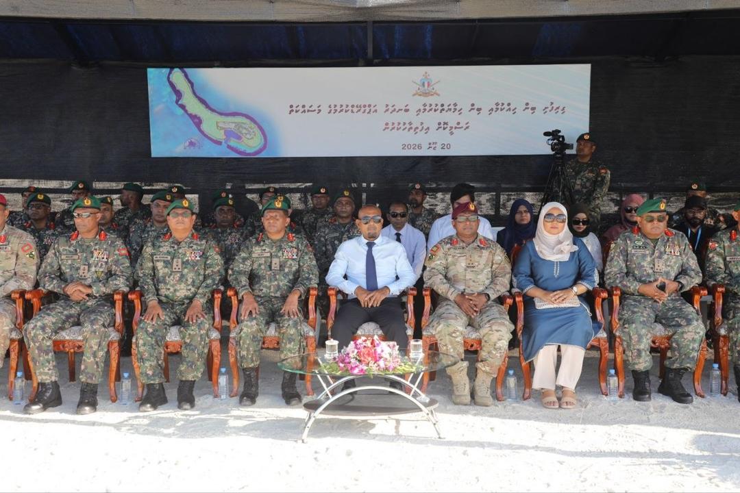 ގިރިފުށީގެ ބިން ހިއްކުމާއި ބަނދަރު އަޕްގްރޭޑްކުރުމުގެ މަސައްކަތް ރަސްމީކޮށް އިފުތިތާހުކޮށްފި