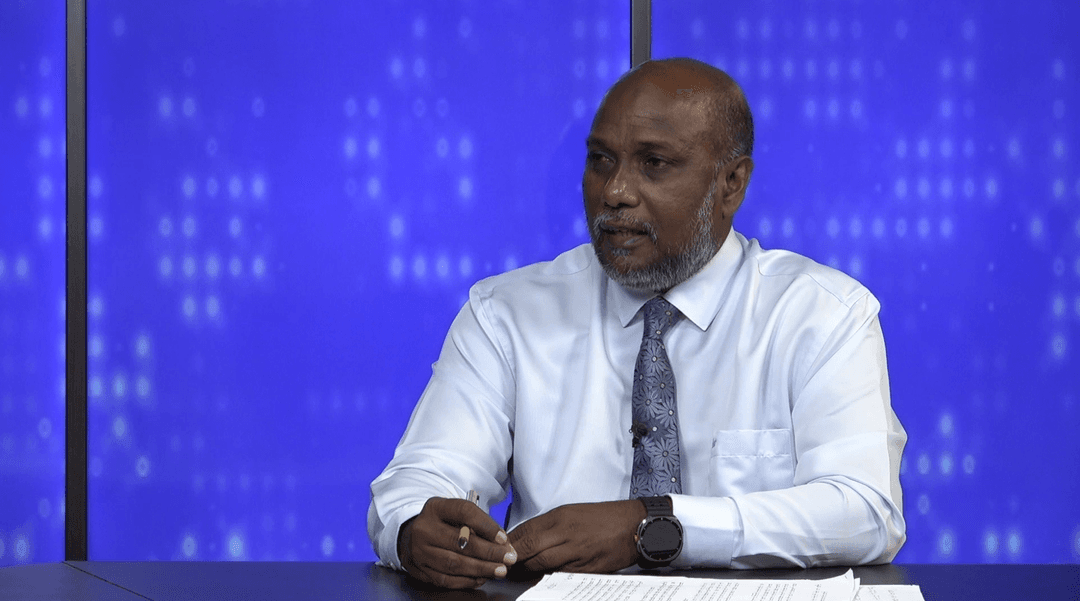 ރާއްޖޭގެ އެކި ސަރަހައްދުތަކުގައި ކުޅިވަރާ ގުޅުންހުރި 800 އަށްވުރެ ގިނަ މަޝްރޫއު ކުރިއަށް އެބަދޭ: ނިޔާޒް