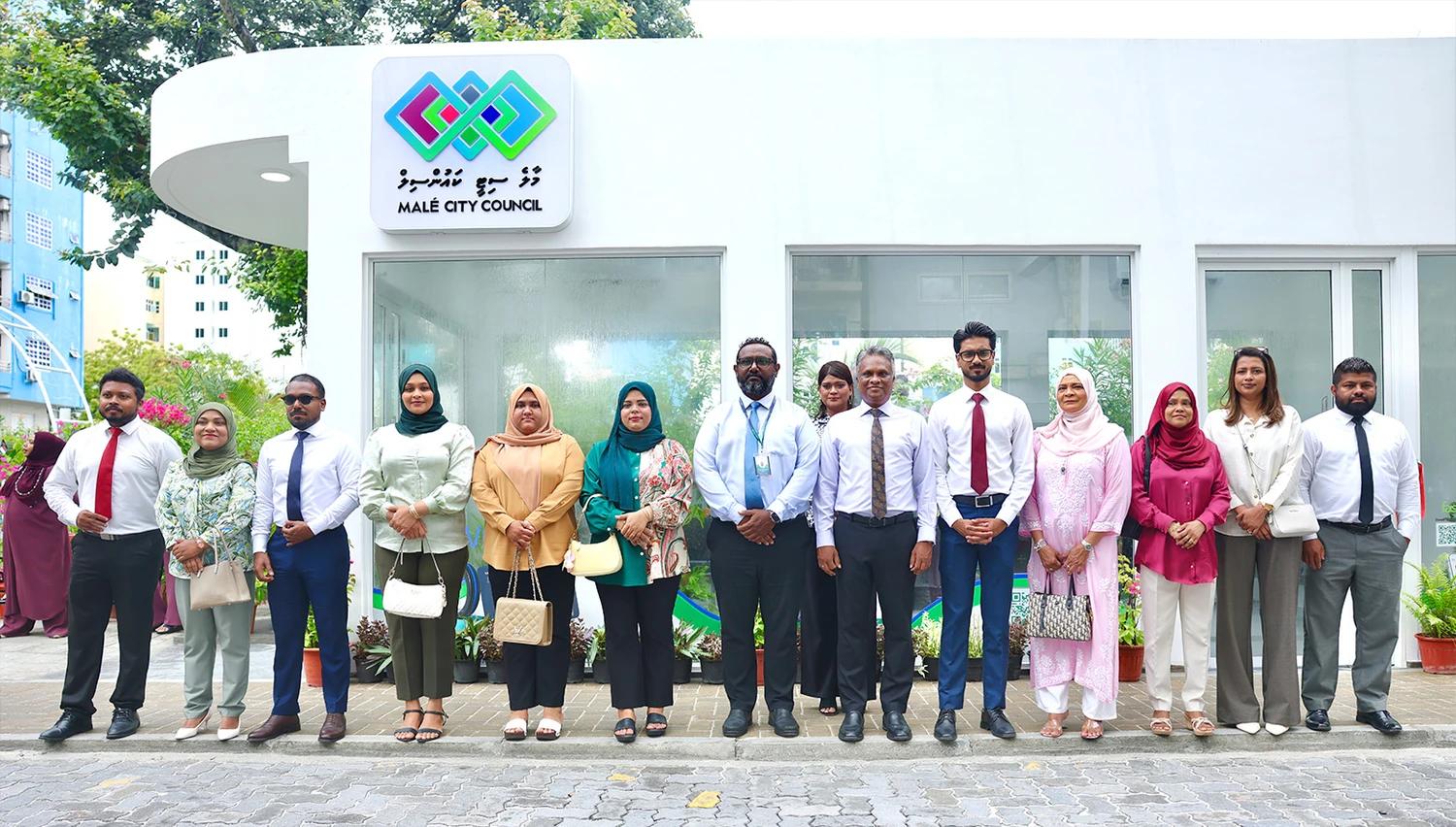 މާފަންނު މައިޒާން ކުރިމަތީގައި ތަރައްޤީކުރި ބަސް ސްޓޭޝަން ހުޅުވައިފި