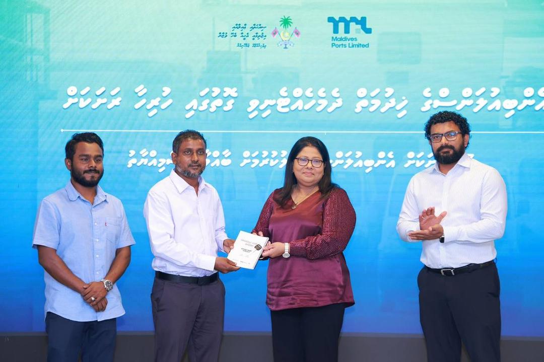 އިތުރު 17 ރަށަކަށް އައު އެމްބިއުލާންސް ހަވާލުކޮށްފި