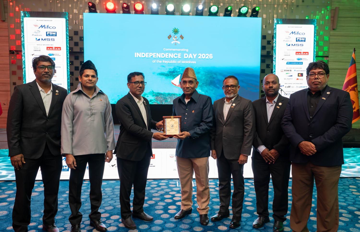 ރާއްޖޭގެ މިނިވަން ދުވަހާ ގުޅުވައިގެން ލަންކާގައި "ކުލަގަދަ" ހަފުލާއެއް ބާއްވައިފި