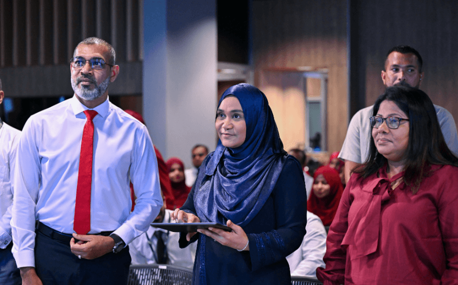 ނޭޝަނަލް ކާޑިއެކް ސެންޓަރަށް 10 އަހަރު ފުރުން މެޑަމް ސާޖިދާ ޝަރަފުވެރިކޮށްދެއްވައިފި