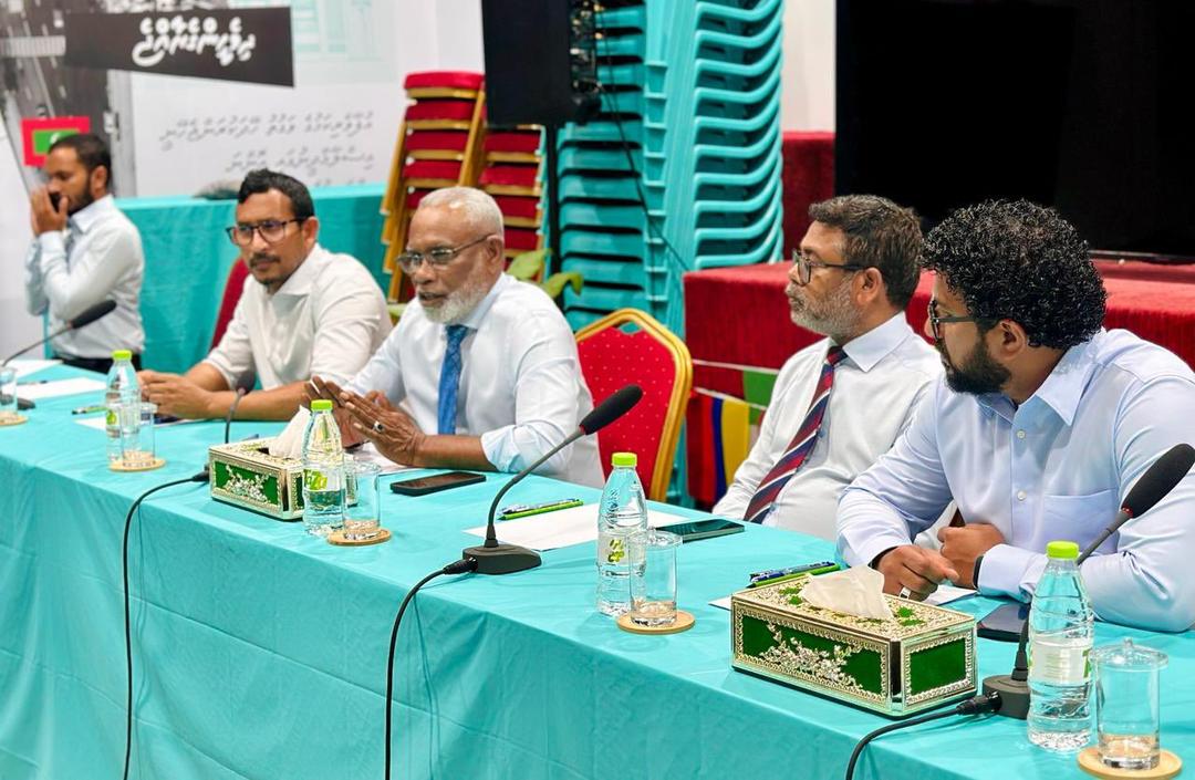 ޕީއެންސީގެ ދާއިރާ ރައީސުންނާއި ޚާއްސަ ވޮލަންޓިއަރުންގެ ޓީމާ ޕާޓީގެ ލީޑަރޝިޕުން ބައްދަލުކޮށްފި