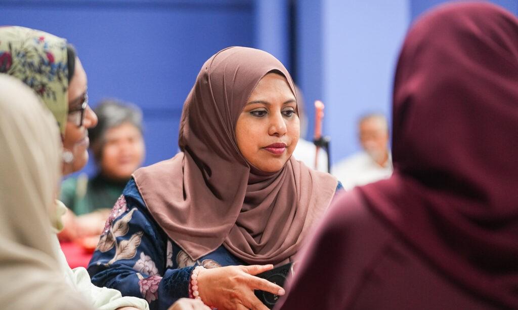 އަމާޒަކީ ތަރިކައިގެ ފަންނުވެރިންގެ މަޝްވަރާއާއެކު ދާއިރާގެ ކަންކަން ބައްޓަންކުރުން: ވަޒީރު ހީނާ