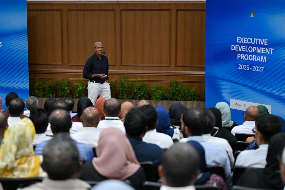 އިސް މުވައްޒަފުންގެ ހުނަރު އިތުރު ކުރުމުގެ ފަސް ވަނަ ޕްރޮގްރާމް ކުރިޔަށް ގެންގޮސްފި