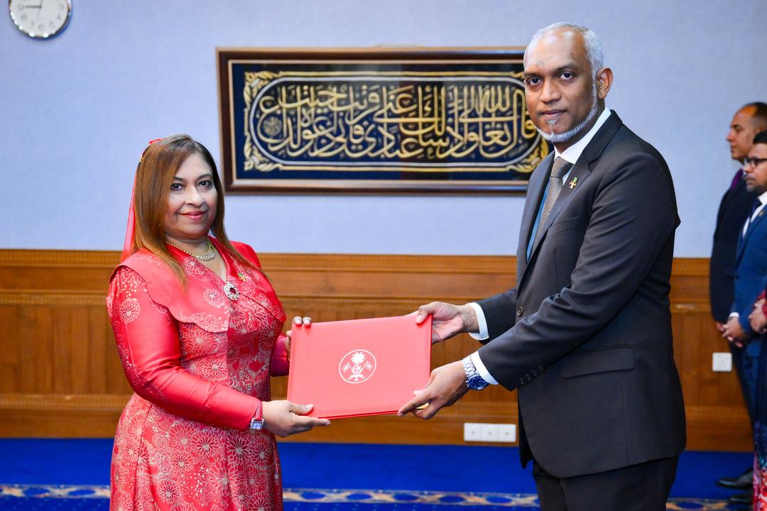  އިނގިރޭސިވިލާތަށް ރާއްޖެއިން ކަނޑައަޅާފައި ހުންނަ ސަފީރަކަށް ޖަމީލާ  ޢައްޔަންކޮށްފި
