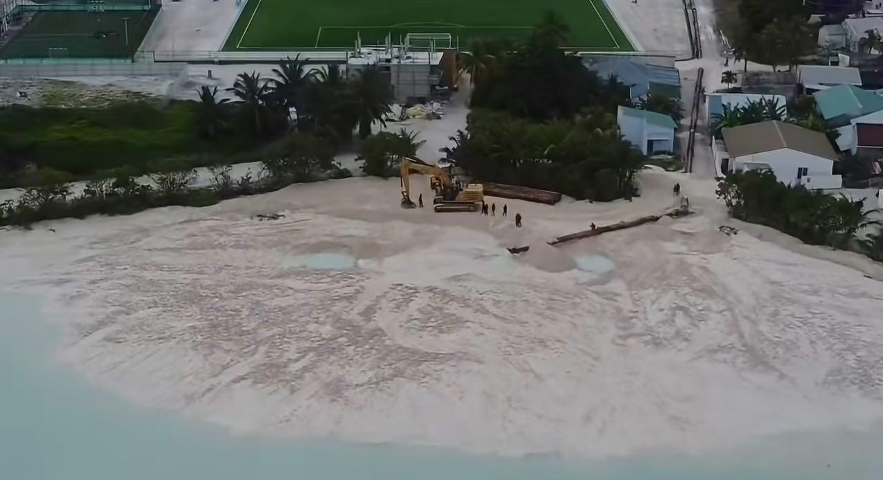 ފަރެސްމާތޮޑާ ދެއަވަށުގެ ދެމެދުގައި ނުހިއްކައި އޮތް ސަރަޙައްދު ހިއްކުމުގެ ޢަމަލީ މަސައްކަތް ފަށައިފި