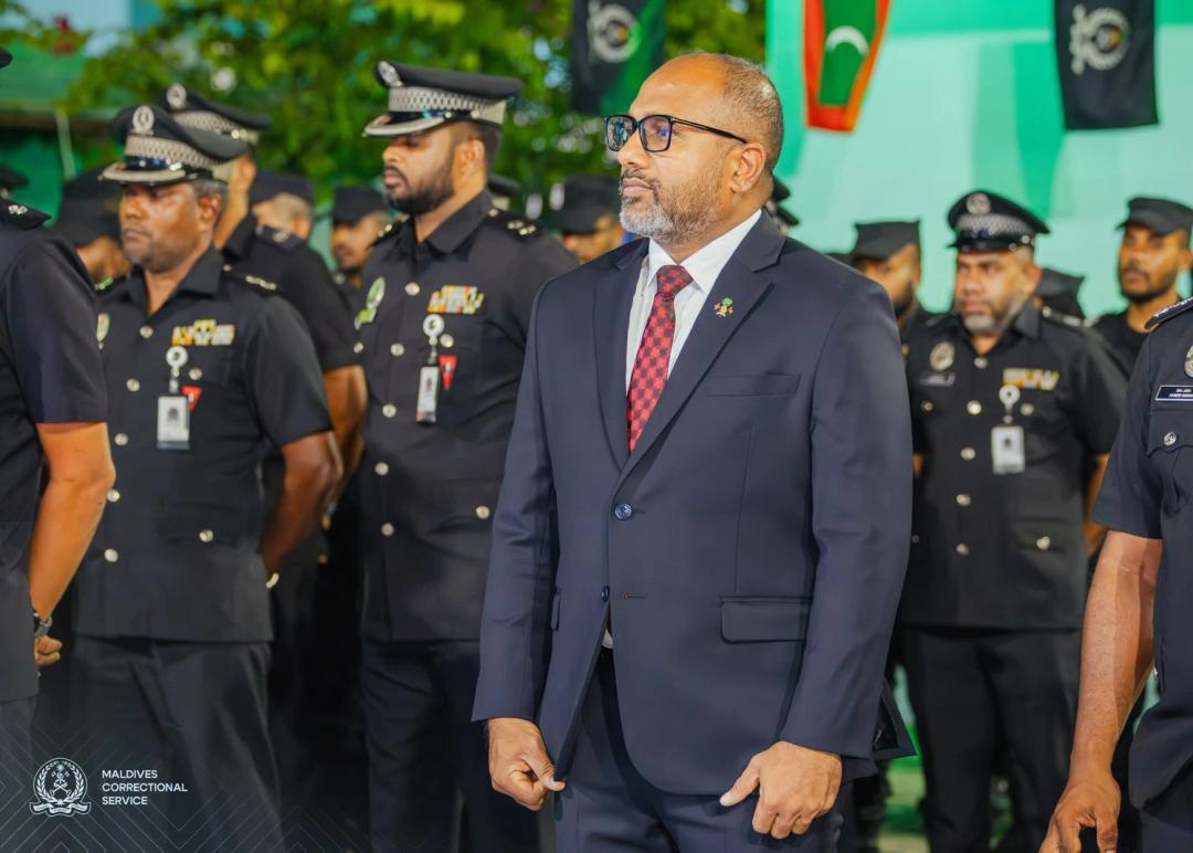 ކަރެކްޝަންސް މުވައްޒަފުންނަށް މަޤާމުގެ ކުރިއެރުން ލިބޭނެގޮތް ހަދާދޭނަން: ވަޒީރު އިހްސާން