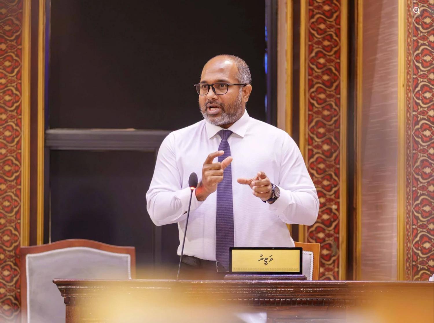 ދައުލަތުގެ އިދާރާތަކުގެ ކަރާމާތް ގެއްލޭ ގޮތަށް ސިޔާސީ ފަރާތްތަކުން ވާހަކަ ދައްކައިގެން ނުވާނެ: އިހްސާން