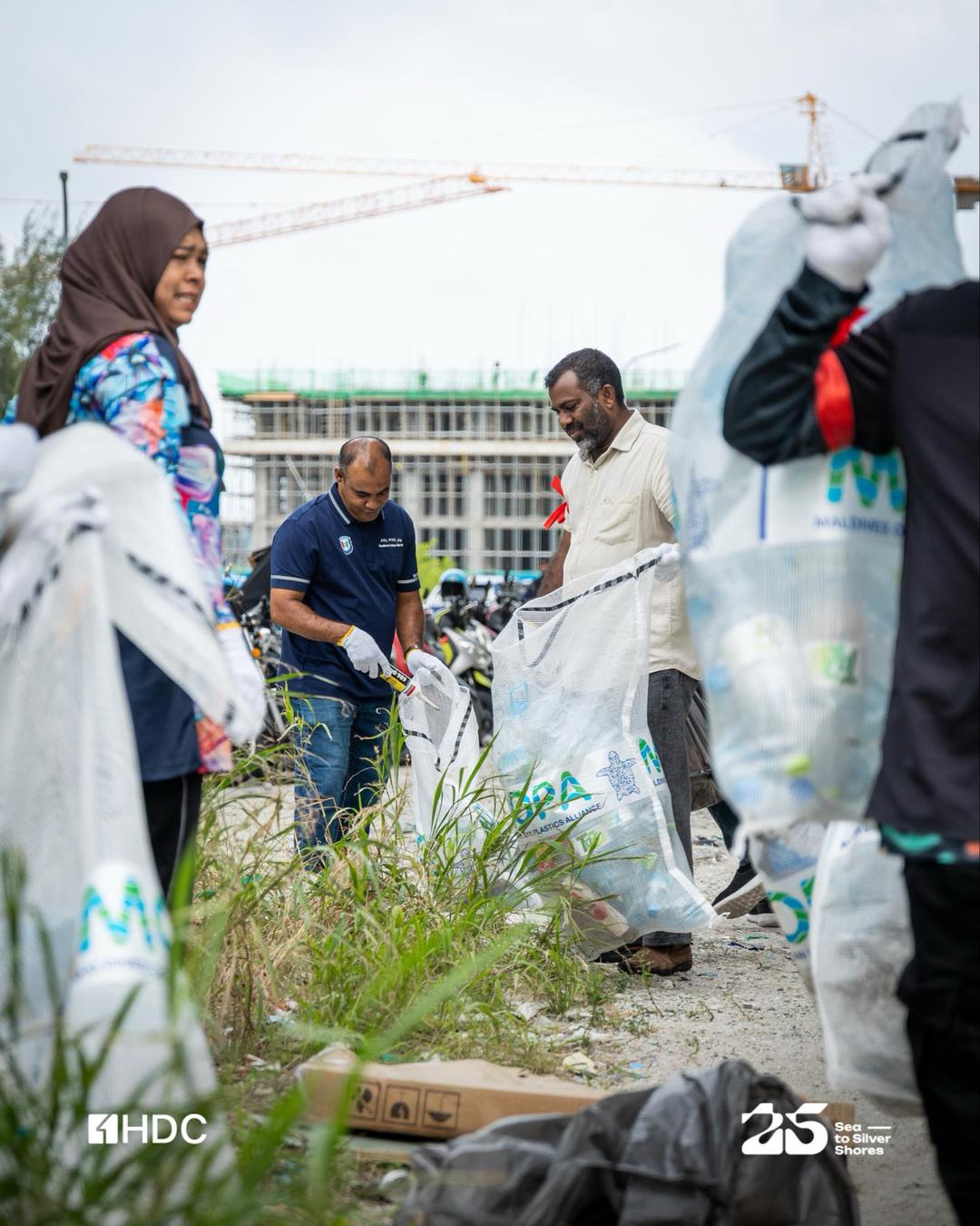 އަމާން ދޯދި ޓަވަރުތައް ކައިރި ސާފުކުރުމުގެ މަސައްކަތް އެޗްޑީސީން ފަށައިފި