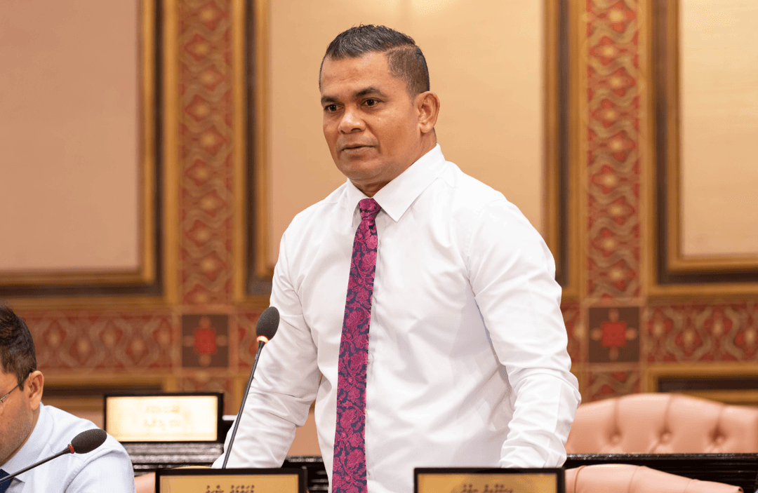 ޓެކްސް ނެގުމުގެ ޤާނޫނަށް އިޞްލާޙު ގެންނަ ސަބަބުތައް އޮޅުވައިނުލުމަށް ޝާހިދު އެދިވަޑައިގެންފި
