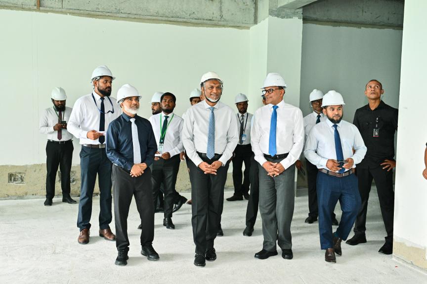 ޢަރަބިއްޔާ ސްކޫލުގެ އާ ޢިމާރާތުގެ މަސައްކަތް ރައީސް ބައްލަވާލައްވައިފި