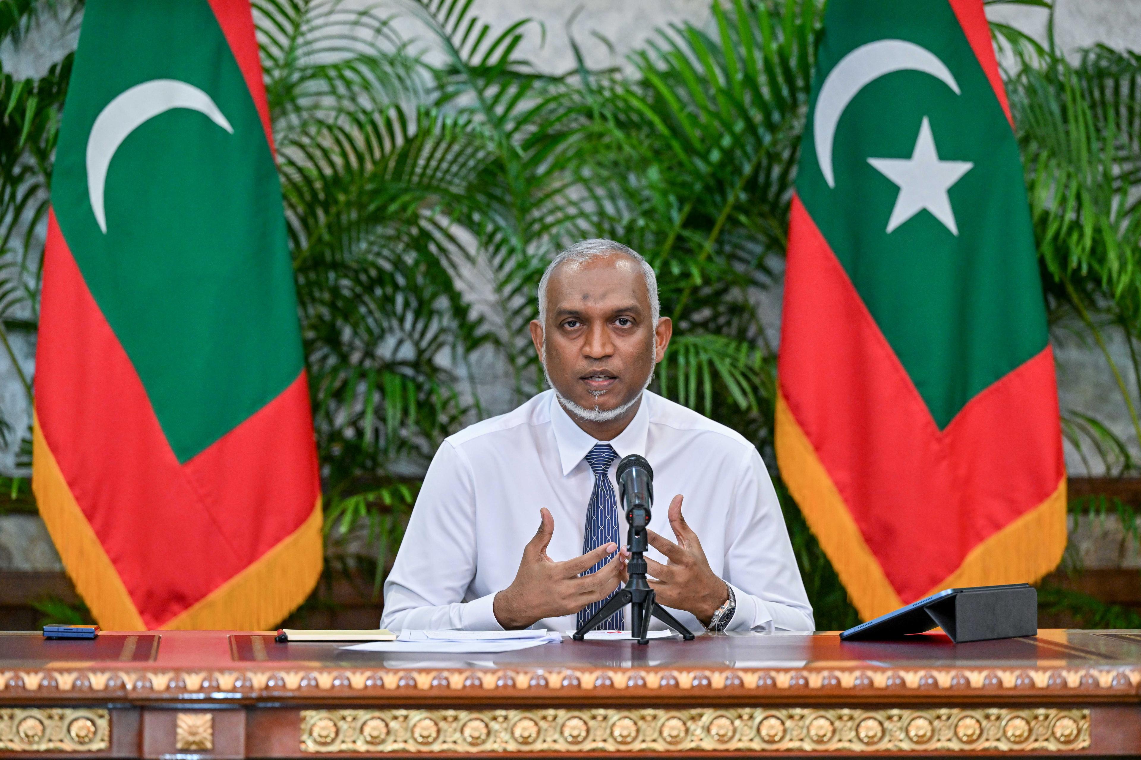 ފަތުރާ ދޮގުތަކަށް އެންމެން އެކީ 'ނޫނެކޭ' ބުނަން ރައީސް އެދިވަޑައިގެންފި