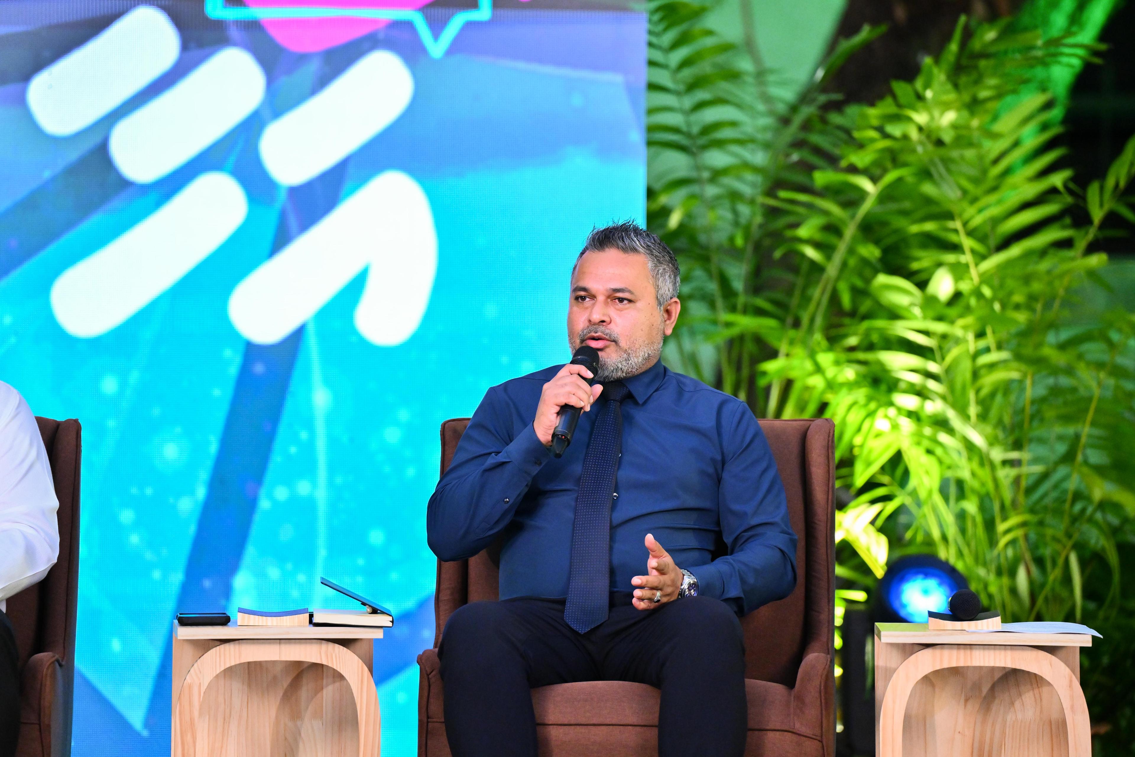 މަސްވެރިކަން ދޫކޮށްލި ގިނަ ބަޔަކު އަލުން އެނބުރި ސިނާއަތަށް ދަނީ ނުކުންނަމުން: ޝިޔާމް