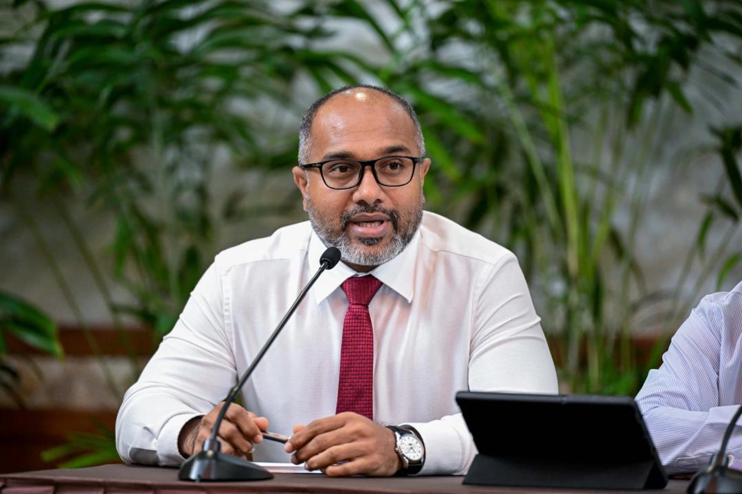 ބްލެކްމާކެޓުގައި ޑޮލަރު ވިއްކާ 9 ފަރާތެއް ވަނީ ޑިޓެންޝަނަށް ގެންގޮސްފައި:ވަޒީރު އިހްސާން