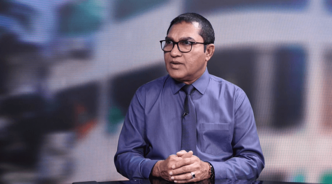 ރައީސް ޑރ. މުހައްމަދު މުއިއްޒު ރައީސް ޔާމީނަށް އަމަލު ކުރައްވަނީ ވަރަށް ހެޔޮ ގޮތަކަށް ވަރަށް ލުއި ގޮތަކަށް: އައިބީ