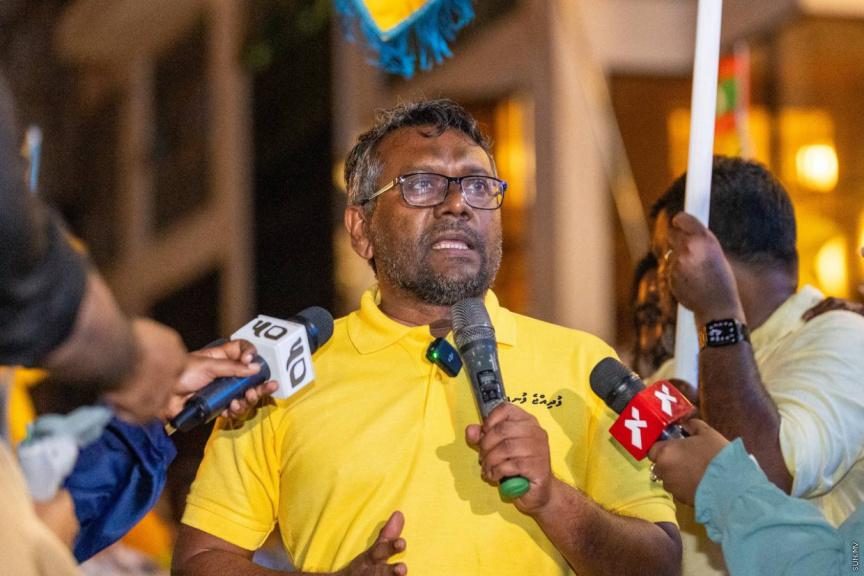 "ވަރަށް މަސައްކަތް ކުރެވިއްޖެ! ސަރުކާރާއި ދެކޮޅަށް މުޒާހަރާކުރަން މީހުން ނުނިކުތް!" - ފައްޔާޒު