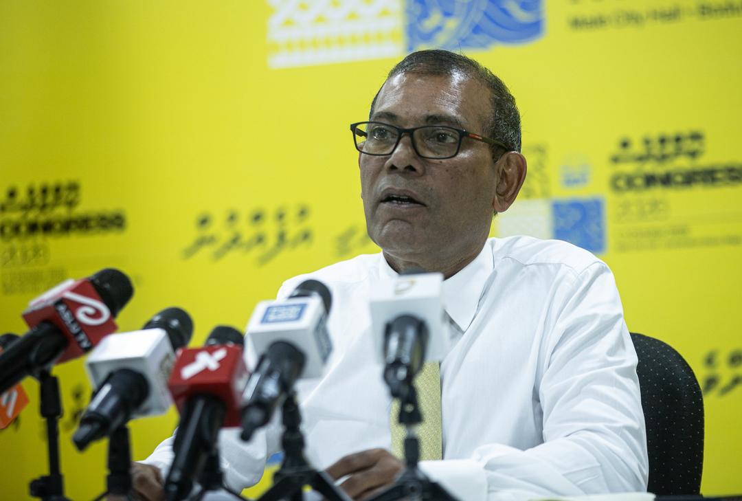 ނަޝީދަކީ ޑިމޮކްރެޓިކް ލީޑަރެއްތަ؟