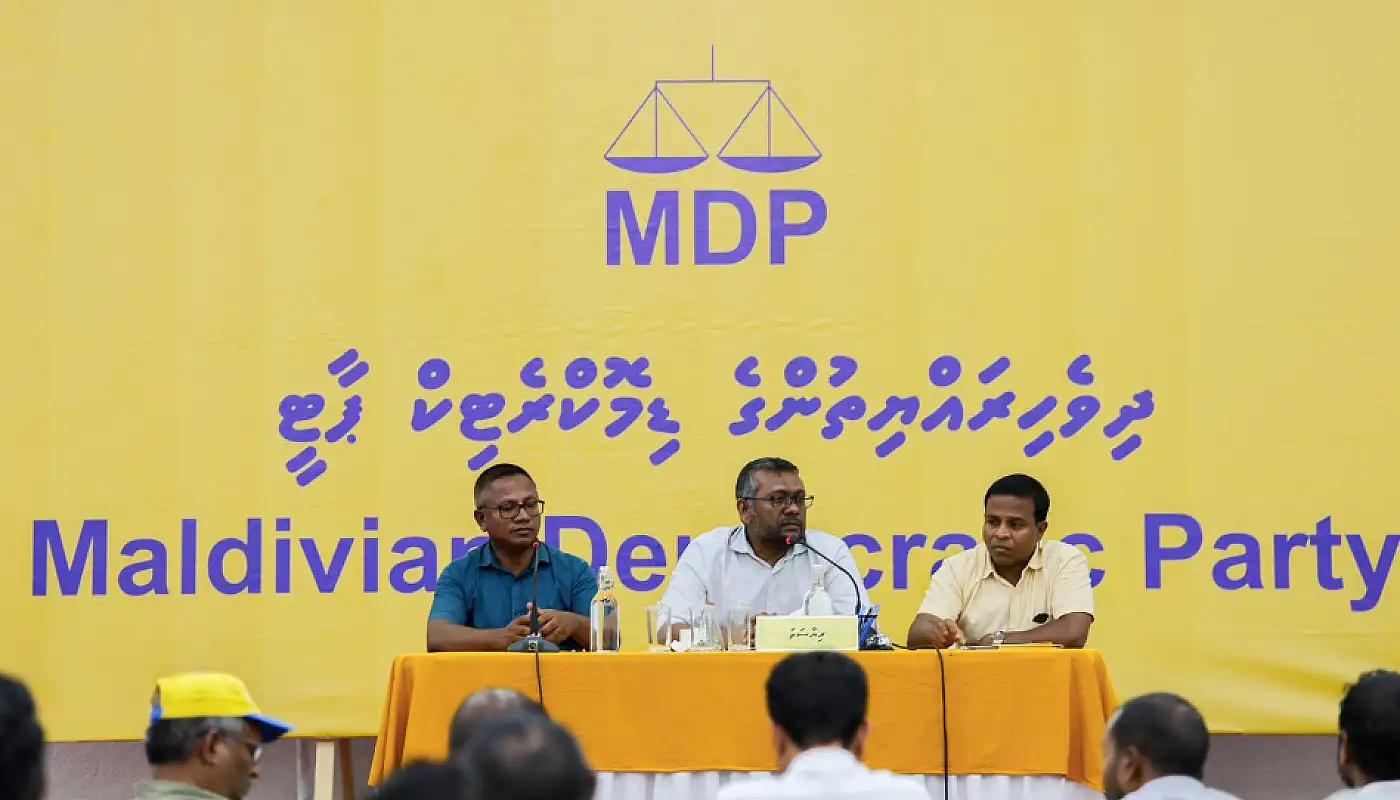 މާރާމާރިގެ މާނަ  އޮޅިއްޖެ!
