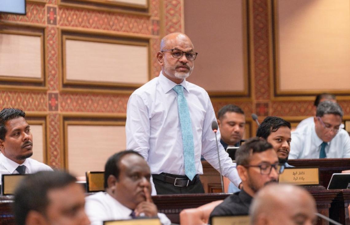 ނާޒިމްގެ ކަންބޮޑުވުން: "ރާއްޖެއިން ބޭރުން ހޮސްޕިޓަލެއް ގަންނަހާ ފައިސާ އާސަންދައިން ޚަރަދުވެއްޖެ" 