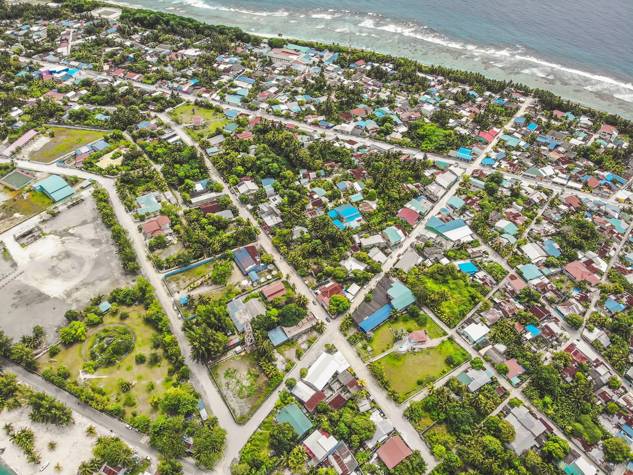 އައްޑޫގައި ހިނގި އެކްސިޑެންޓްތަކެއްގައި، 7 މީހަކަށް އަނިޔާވެ ފަރުވާދެނީ