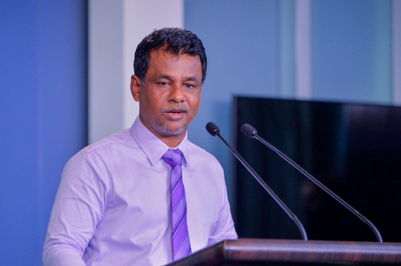 ޞިއްހީ ދާއިރާއިން ދިވެހިން ތަމްރީން ކުރުމަކީ އެންމެ ބޮޑު އަމާޒު: ނާޒިމް