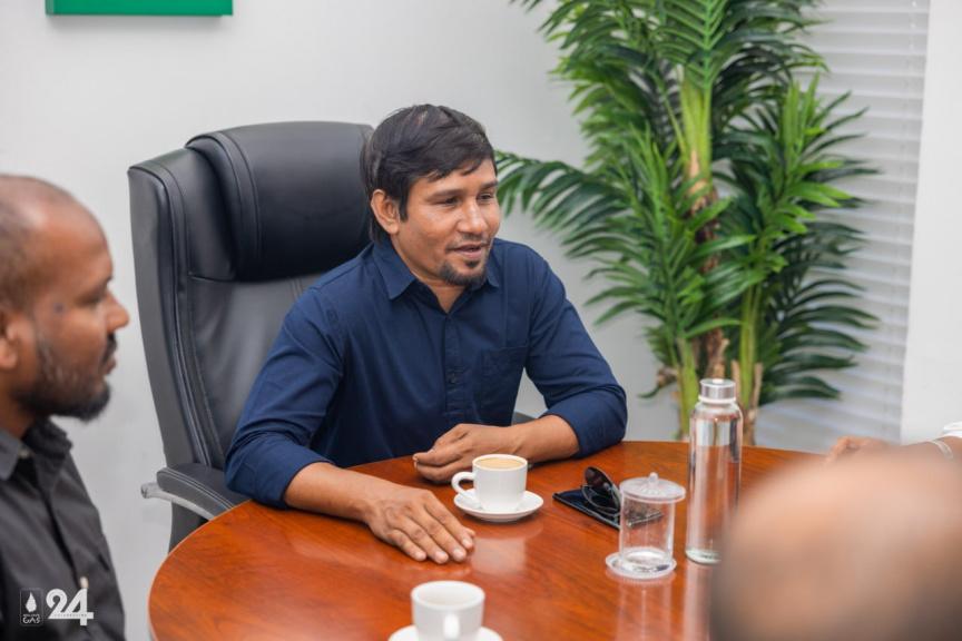 ގޭހާ ގުޅުންހުރި އެކި ވަޞީލަތްތައް ވިއްކަން ފިހާރައެއް ހުޅުވަނީ 