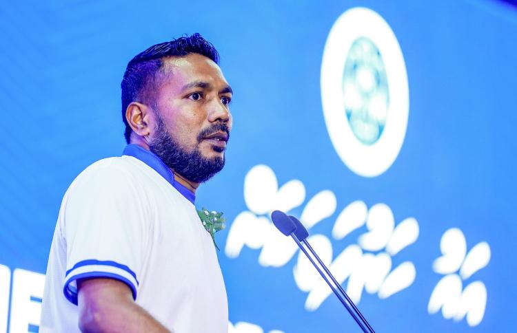 އެފްއޭއެމްގައި ކުރިން ތިބި ބޭފުޅުން ނިއުރޭޑިއެންޓާއި ދޭތެރޭ އަމަލުކޮށްފައި ވަނީ ވަރަށް ބޭއިންސާފުން- މުބީން
