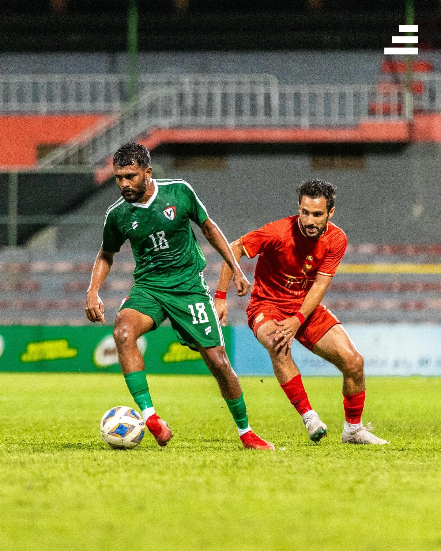 90 ޕްލަސް ގޯލްޑް ކަޕް: މާލޭ ޓީމުން މުބާރާތް ފެށީ ގަދަކޮށް
