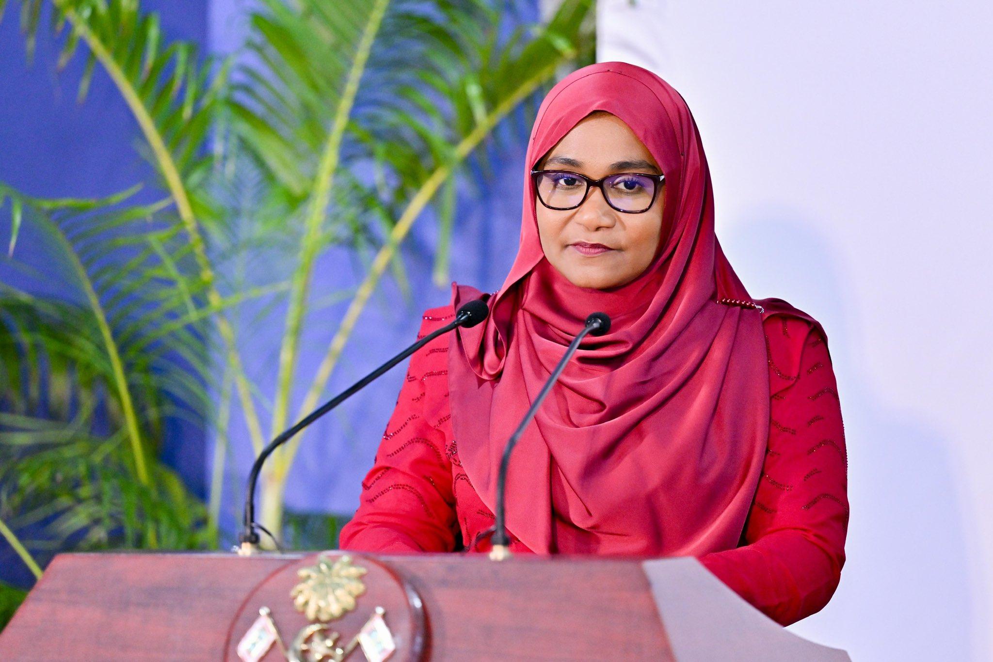 ގައުމިއްޔަތު އާލާ ކުރުމުން ދިވެހިންގެ އިލްމީ ފިކުރު އަށަގަންނާނެ- މެޑަމް ސާޖިދާ